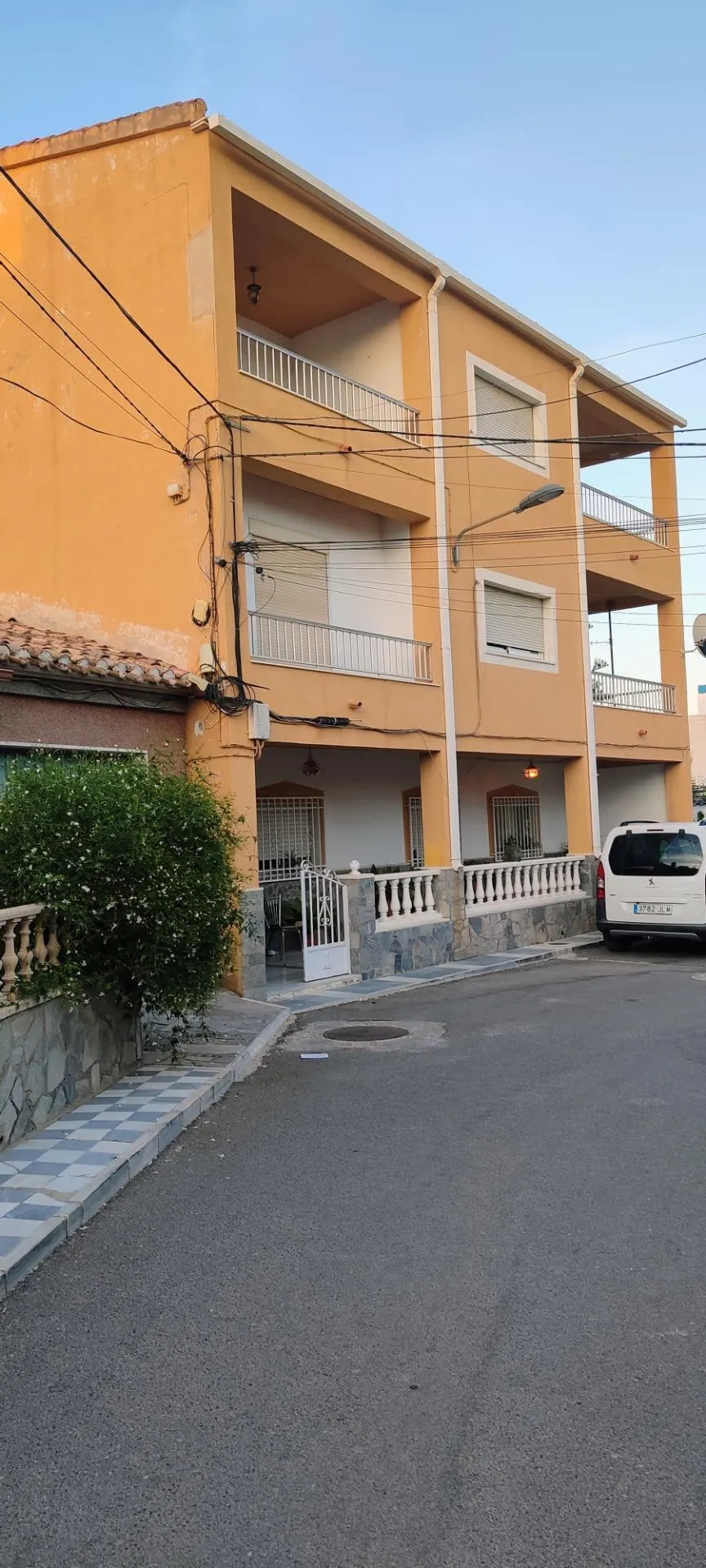 EN OLULA DEL RÍO ( ALMERÍA ) VENTA DE PISO CON 4 habitaciones.