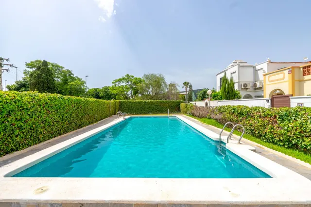 DÚPLEX CON SOLÁRIUM, JARDÍN, PISCINA Y JUNTO A C.C.HABANERAS/ CARREFOUR — 22