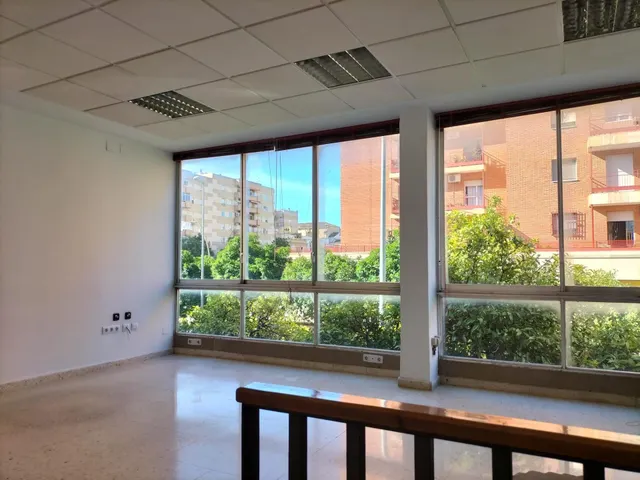 Local en venta de procedencia bancaria — 26