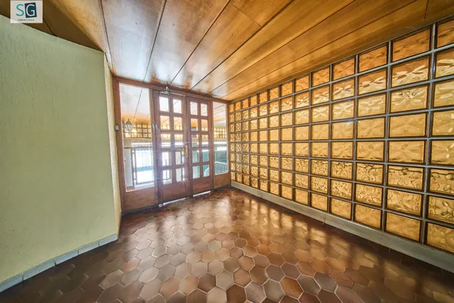 Residencia exclusiva en Paseo del Salón con vistas despejadas — 39