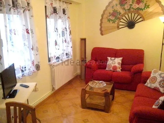 Piso 3 habitaciones 100m² en alquiler - Carmelitas-Oeste - foto 2
