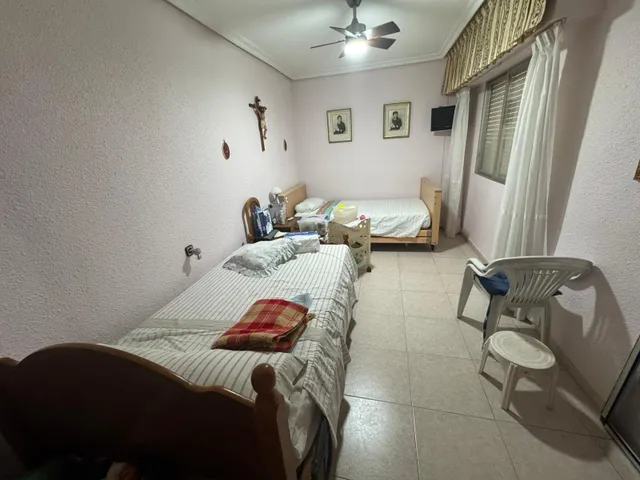 Amplia Planta Baja en Alicante - Ideal para Familias — 14