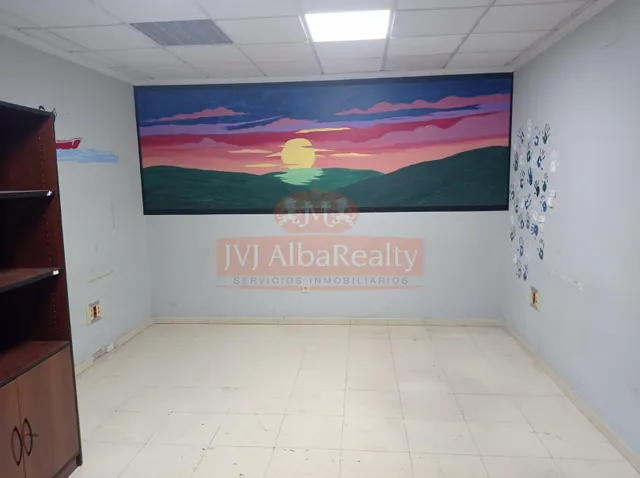 ESPECTACULAR LOCAL EN VENTA O ALQUILER EN ZONA INDUSTRIA — 2
