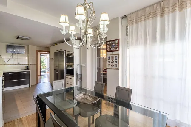 Casa pareada con piscina y vistas despejadas en Huétor Vega — 17