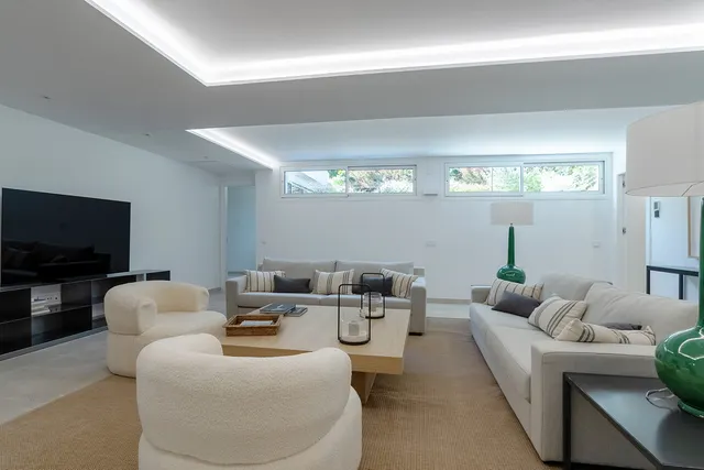 Chalet 4 habitaciones 580m² en venta - Marbella — 45