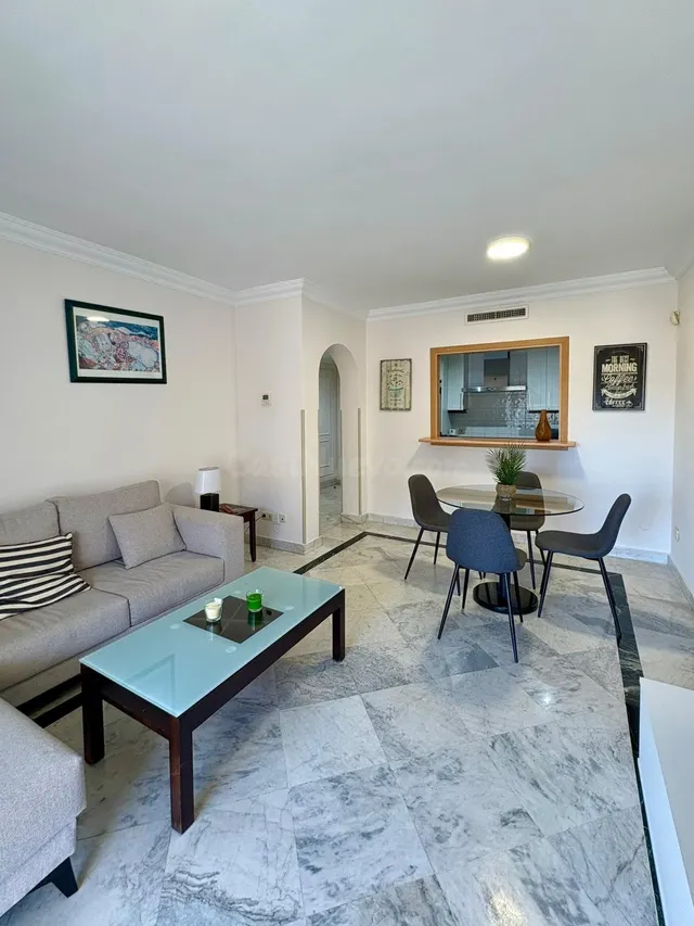 Magnífico piso en el corazón de Puerto Banús - foto 2