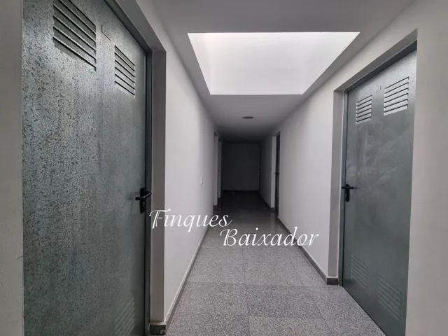 ¡BONITO PISO EN EL CENTRO CON 3 HABS. Y 2 BAÑOS, CON AMPLIA TERRAZA CON BARBACOA! — 18