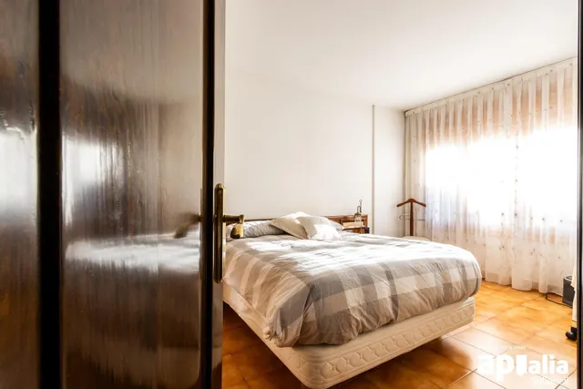 ESPECTACULAR CASA A 4 VENTS A CASTELLAR DEL VALLÈS. — 38