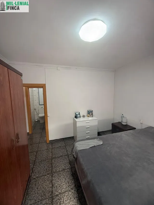 Amplio piso exterior en Les Termes, junto a la Carretera de Barcelona — 9