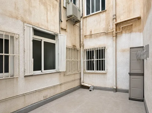 Piso exterior de 4 dormitorios en el centro de Águilas — 13