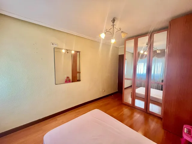 Piso con plaza de garaje y trastero junto a Plaza Circular – Pérez Galdós - Plaza de la Danza — 11
