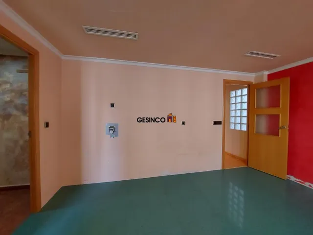 PISO EN TERCERA PLANTA EN BUEN ESTADO. CENTRO!! — 6
