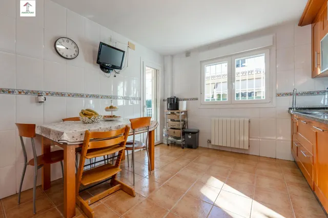 Espectacular chalet adosado en el Vial de Churriana de la Vega: eficiencia, confort y listo para entrar a vivir! — 24