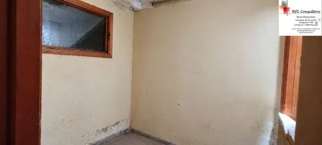 Gran casa para reformar en el centro de la población — 8