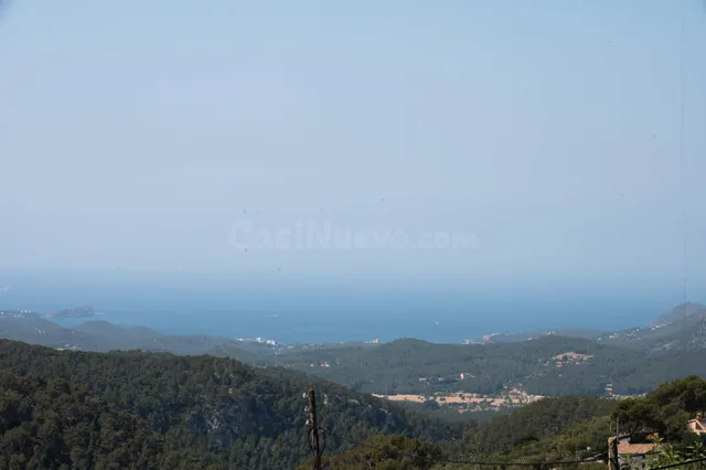 EXCLUSIVO CHALET CON VISTAS ESPECTACULARES EN GALILEA - foto 5