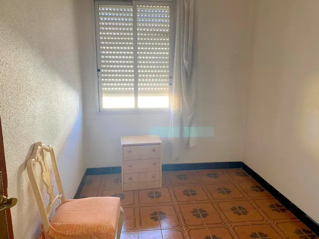 AMPLIA VIVIENDA CON PATIO Y GARAJE — 15