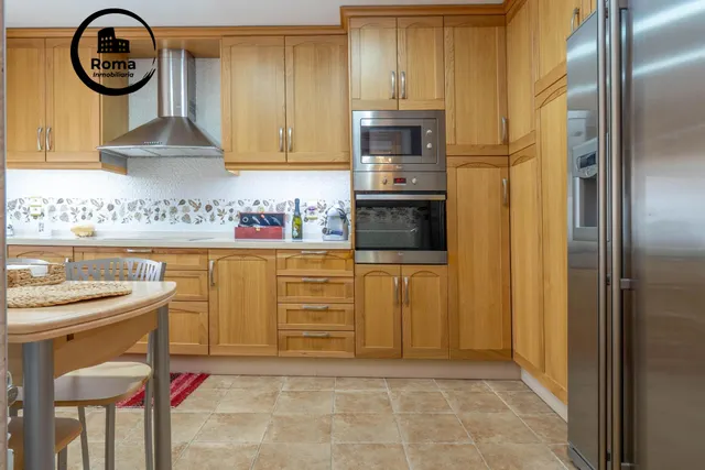 CHALET CON PISCINA Y JARDÍN A SOLO 10 MINUTOS DE GRANADA — 29