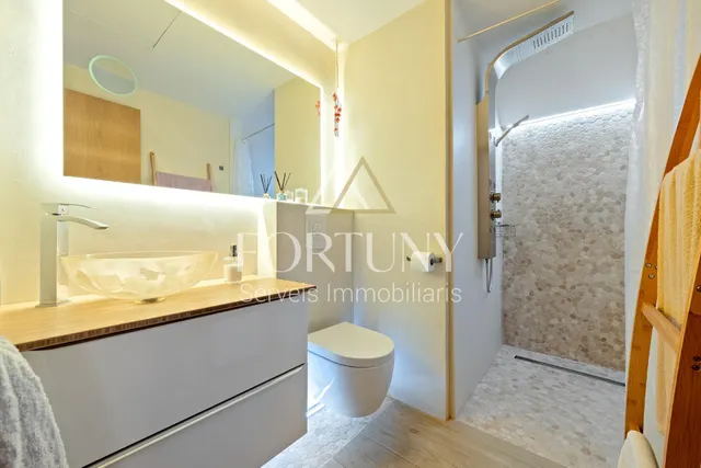 Dúplex en venta Calle Teresa de Calcuta, Reus. — 30