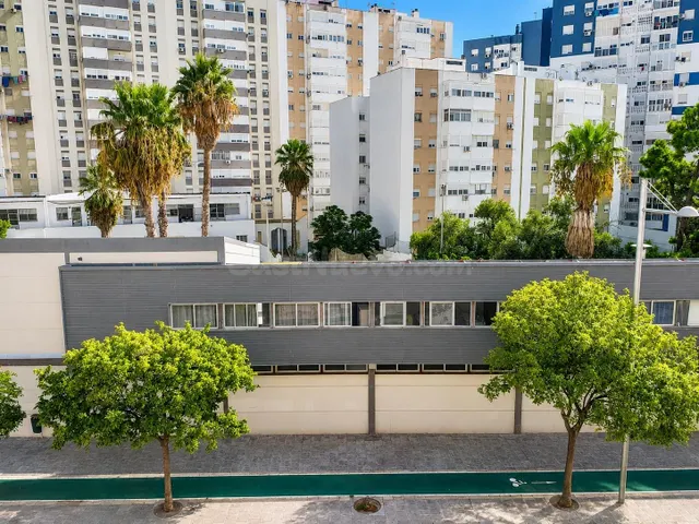 AMPLITUD, LUZ Y CALIDAD DE VIDA EN CÁDIZ — 5
