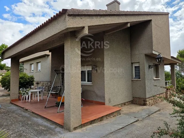 Chalet Independiente en Olias Del Rey — 40
