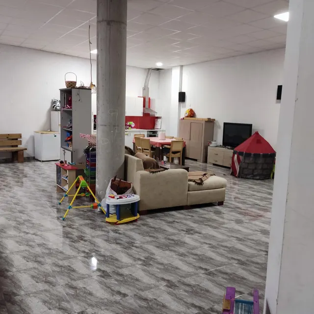 Local comercial en Guardamar en perfecto estado. — 6