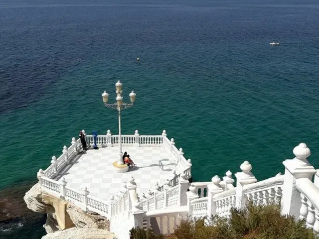 CHALET  CON VISTAS AL MAR — 13