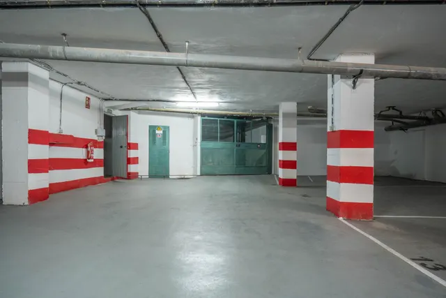 Oportunidad de Inversión: Plazas de Garaje en Gran Vía desde 24.900€. — 23