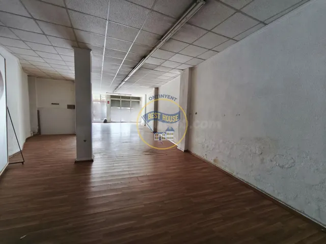 ¡GRAN OPORTUNIDAD! LOCAL DIÁFANO CON INMEJORABLE SITUACIÓN E - foto 5