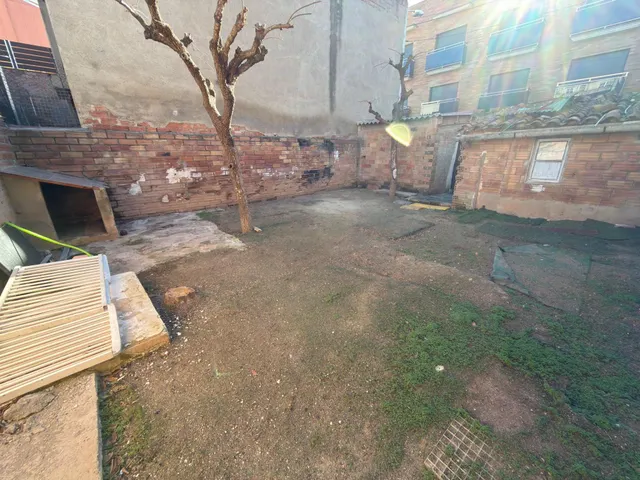 Solar de 100m2 en pleno centro de Vilanova del Cami con agua y luz por 79.000€. — 7
