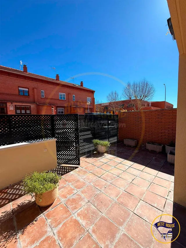 CHALET ADOSADO EN VENTA EN CUENCA - foto 3