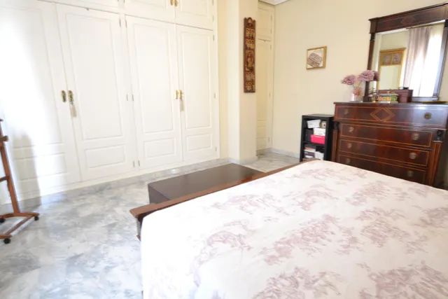 Espectacular piso de 5 habitaciones, garaje, terraza... junto Av. Aeropuerto y Vista Alegre!!! — 21