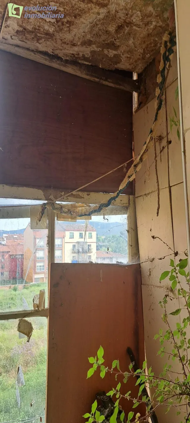 SE VENDE PISO EN MIRANDA DE EBRO, CALLE REAL ALLENDE. - foto 4