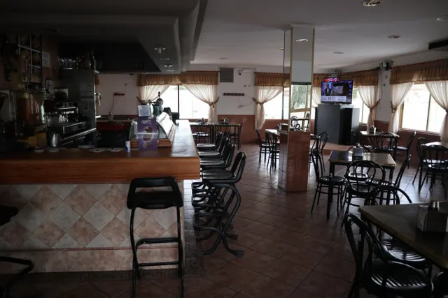 ESPECTACULAR COMPLEJO DE HOSTELERÍA EN PLENO FUNCIONAMIENTO — 19