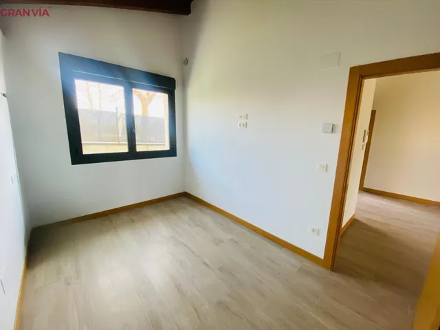 Chalet en venta en Haro — 16