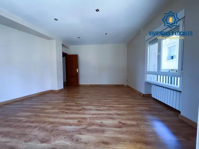Alquiler. Oficina de lujo en pleno centro de Granada. Calle Recogidas junto Puerta Real — 16