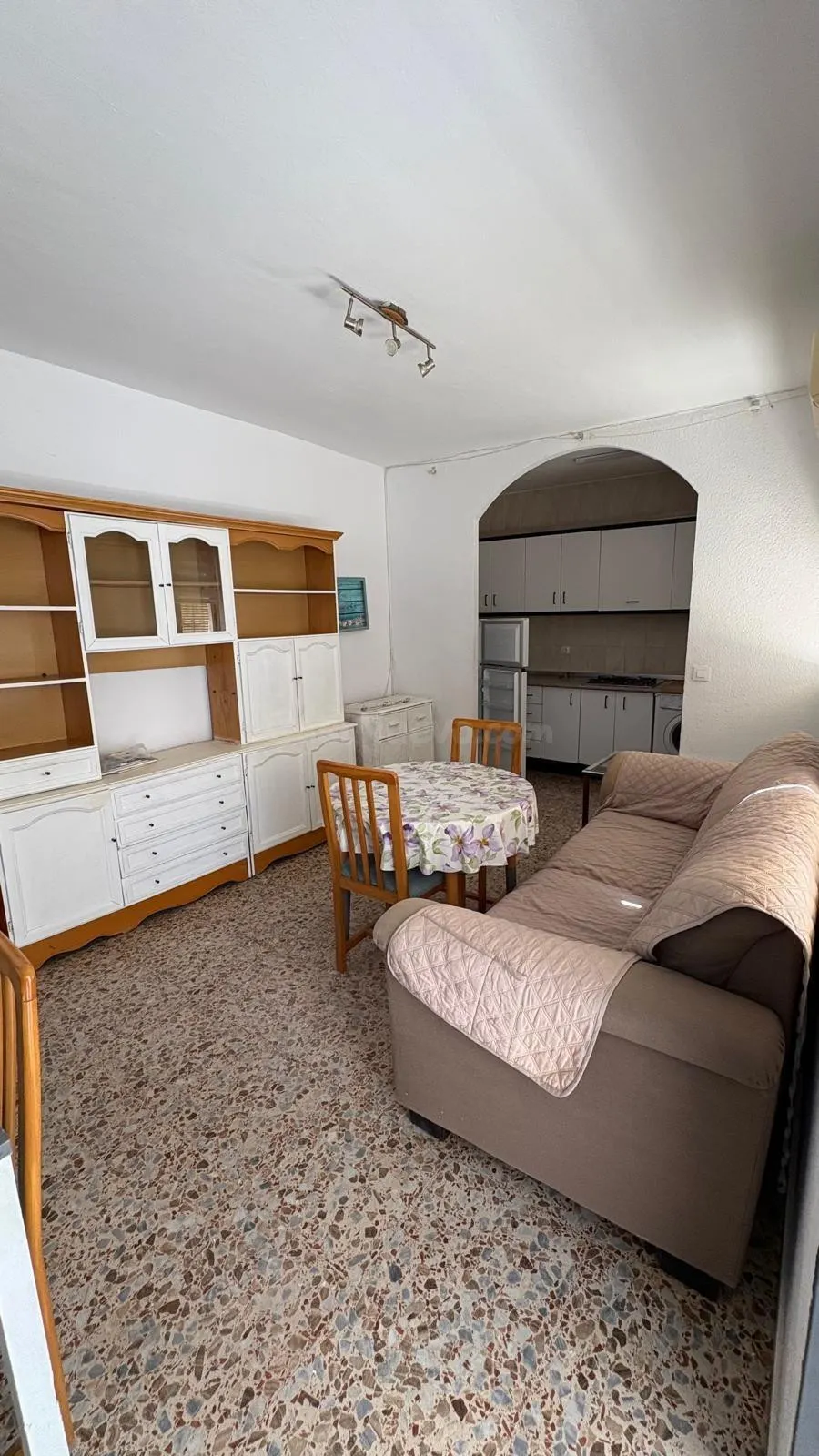 Dos dormitorios en San Agustín por 129.500€ para hacértelos a tu medida.