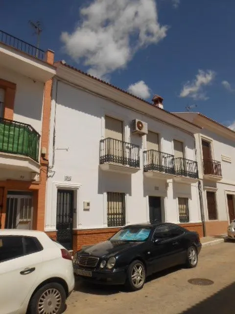 Venta de Vivienda en Gibraleón, Huelva. Activo Sin Posesión / Alquilado, No se Puede Visitar.