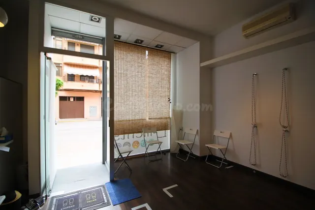 LOCAL COMERCIAL EN NULES - foto 4