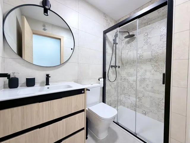 Precioso piso totalmente reformado en alquiler de larga temporada — 11