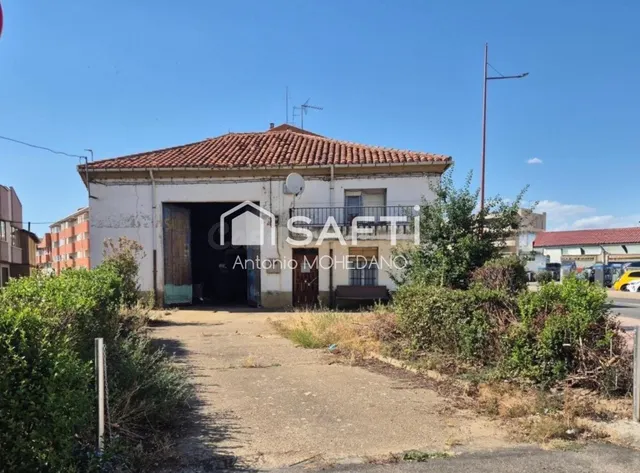 UN SITIO PERFECTO PARA INICIAR UNA ACTIVIDAD, EN UNA UBICACI