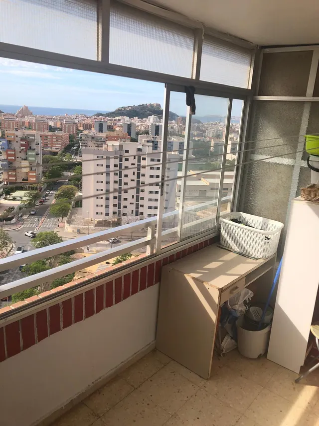 Piso en venta con garaje y piscina en Alicante — 4