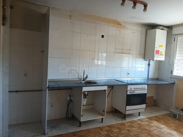 APARTAMENTO PARA REFORMAR EN VILLAOBISPO DE LAS REGUEREAS - foto 5