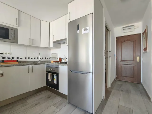 Moderno Estudio Reformado en Verdiales — 16