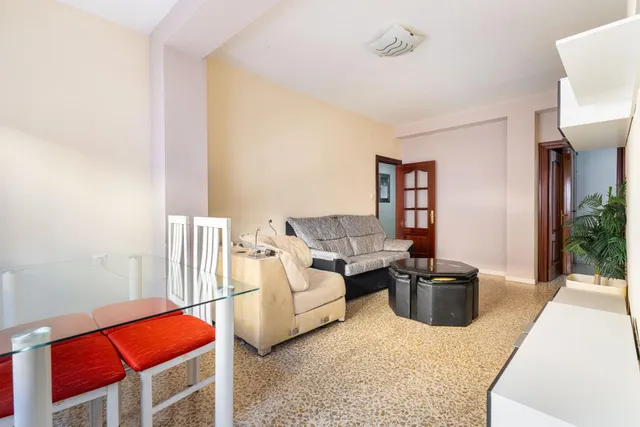 ¡Oportunidad a pasos del Paseo Marítimo de Almería! Piso de 3 habitaciones en El Zapillo — 14