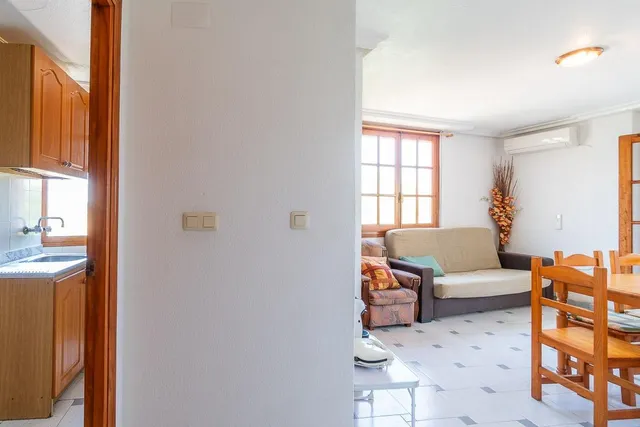 Gran apartamento en Torrevieja: 1 hab, 1 baño — 6
