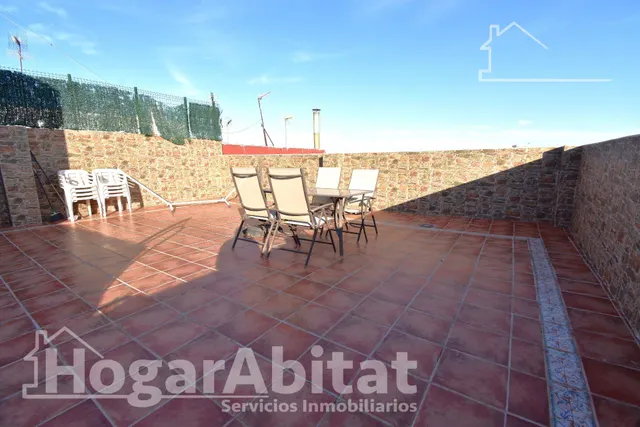 ¡preciosas vistas! magnífico ático dúplex, alto y luminoso con terraza — 50