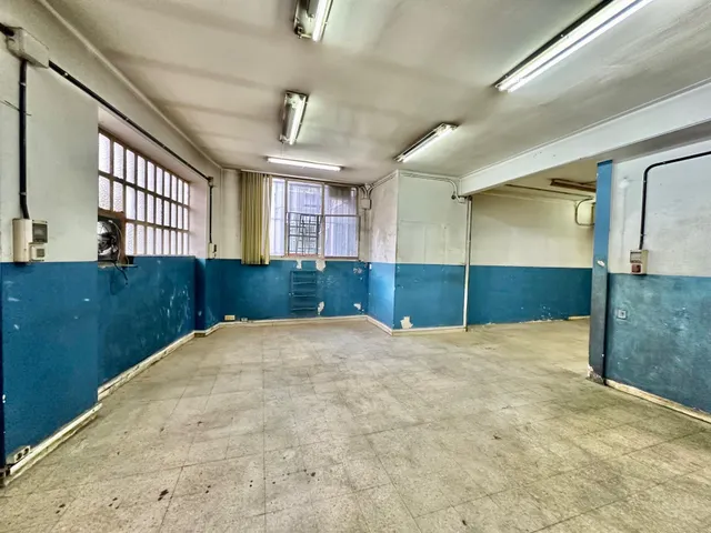 Loft industrial de 140 m2 para estudio creativo u oficina en Poblenou – 259.000 € — 33