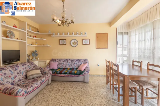 Piso 3 habitaciones en Calle Santa Margarita, junto Cmno. Bajo de Huétor — 3