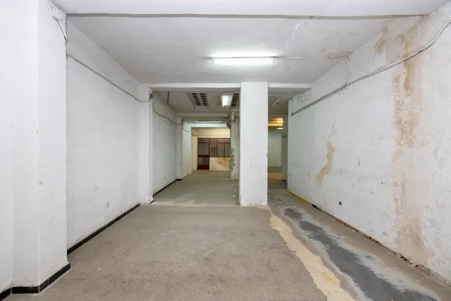 ¡Oportunidad Única en Angel Barrios! Local de 147m2 por solo 190.000€ — 7
