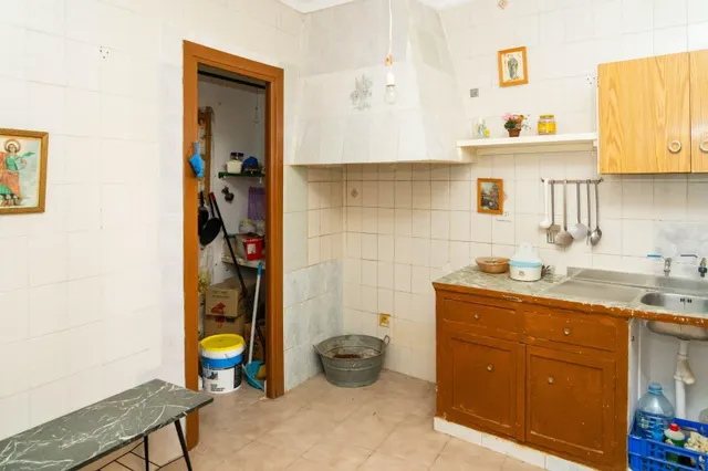 Casa tradicional de cuatro dormitorios en Íllora, Granada — 16